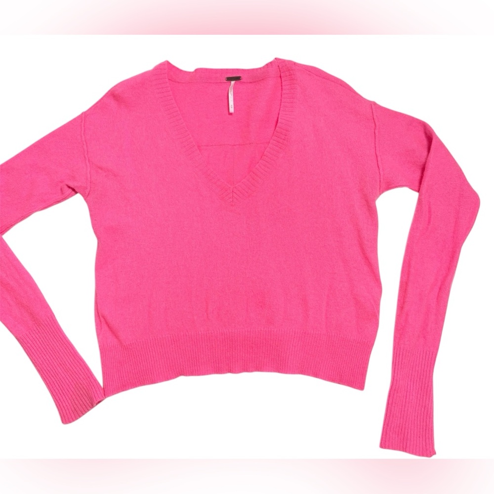 Free People 100% Cashmere Hot Pink V-Neck Sweater Size M Valentine Minimalist